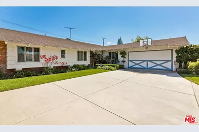 6606 S Sherbourne Dr, Los Angeles, CA 90056 - Photo 1