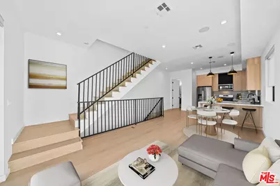 13841 Burbank Blvd, Los Angeles, CA 91401 - Photo 1