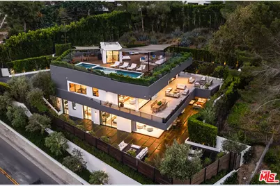 17335 Tramonto Dr, Pacific Palisades, CA 90272 - Photo 1