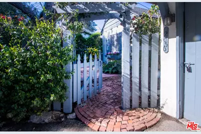 12056 Laurel Terrace Dr, Studio City, CA 91604 - Photo 1