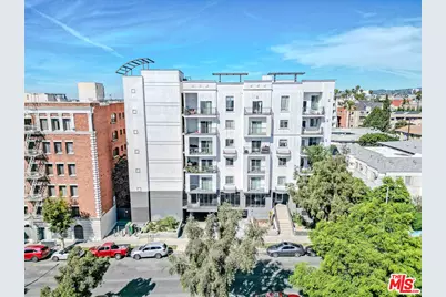 733 S Manhattan Pl #402, Los Angeles, CA 90005 - Photo 1