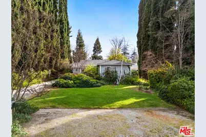 23354 Hatteras St, Woodland Hills, CA 91367 - Photo 1