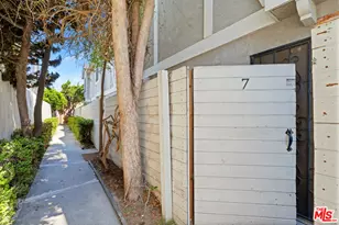 2519 Kansas Ave, Santa Monica, CA 90404 - Photo 1