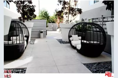 1700 Sawtelle Blvd #Ph16, Los Angeles, CA 90025 - Photo 1