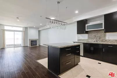 401 N Serrano Ave #304, Los Angeles, CA 90004 - Photo 1