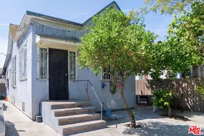 956 E 33rd St, Los Angeles, CA 90011 - Photo 1