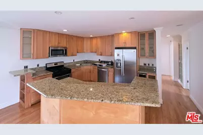 670 Broadway St #4, Venice, CA 90291 - Photo 1