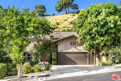 837 Brown Dr, Burbank, CA 91504 - Photo 1
