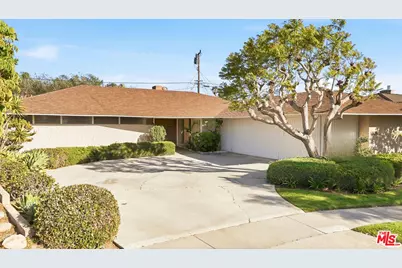 6524 S Holt Ave, Los Angeles, CA 90056 - Photo 1