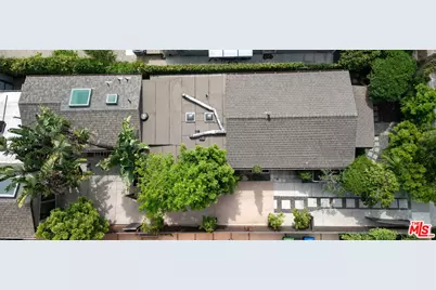 1014 Oakwood Ave, Venice, CA 90291 - Photo 1