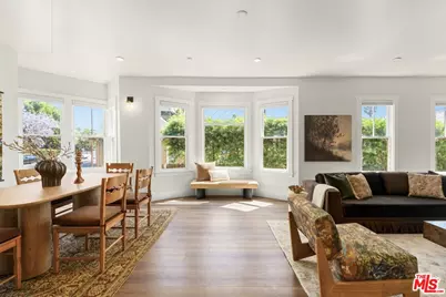 326 W 10th St, Long Beach, CA 90813 - Photo 1