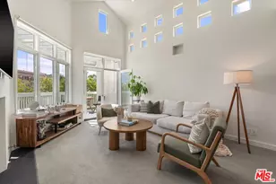 3002 3rd St, Santa Monica, CA 90405 - Photo 1