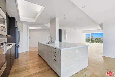 13600 Marina Pointe Dr #602, Marina del Rey, CA 90292 - Photo 1
