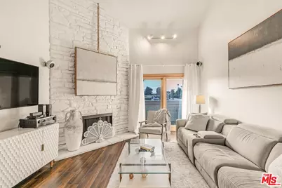 14050 Magnolia Blvd #312, Sherman Oaks, CA 91423 - Photo 1