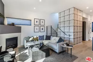 1002 N Hudsoon Ave, Los Angeles, CA 90038 - Photo 1