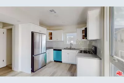 236 Rosemont Ave #1/2, Los Angeles, CA 90026 - Photo 1