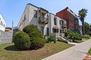 630 S Cochran Ave, Los Angeles, CA 90036 - Photo 1