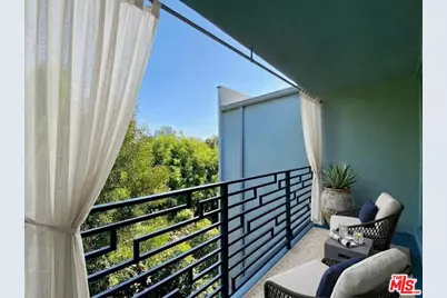 1920 Hillcrest Rd #12, Los Angeles, CA 90068 - Photo 1