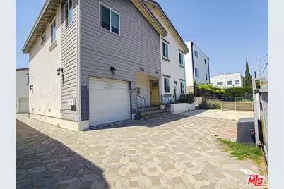 963 N Wilton Pl #963 1/2, Los Angeles, CA 90038 - Photo 1