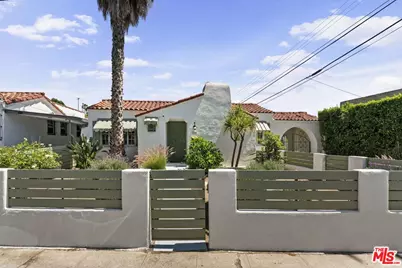 2030 S Redondo Blvd, Los Angeles, CA 90016 - Photo 1