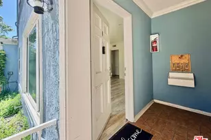 124 N Pass Ave, Burbank, CA 91505 - Photo 1