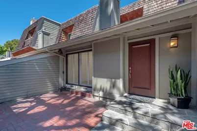13326 Maxella Ave #5, Marina del Rey, CA 90292 - Photo 1