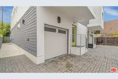 2211 6th Ave #1/2, Los Angeles, CA 90018 - Photo 1