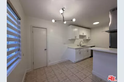 7307 Willoughby Ave #2, Los Angeles, CA 90046 - Photo 1