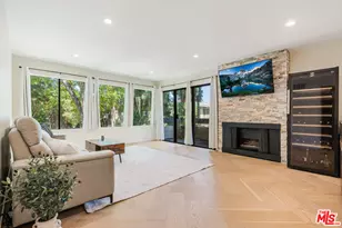 950 N Kings Rd, West Hollywood, CA 90069 - Photo 1