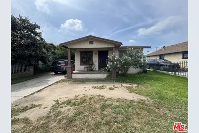 424 W 95th St, Los Angeles, CA 90003 - Photo 1