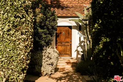 238 N Gower St, Los Angeles, CA 90004 - Photo 1