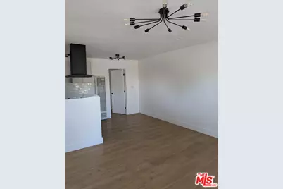 2626 Cloverfield Blvd #2, Santa Monica, CA 90405 - Photo 1