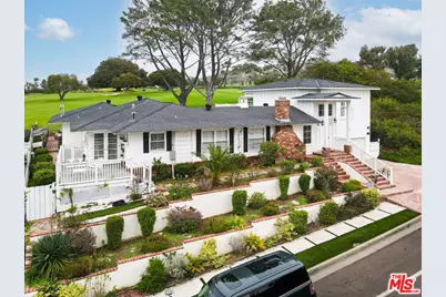 1110 W Muirlands Dr, La Jolla, CA 92037 - Photo 1