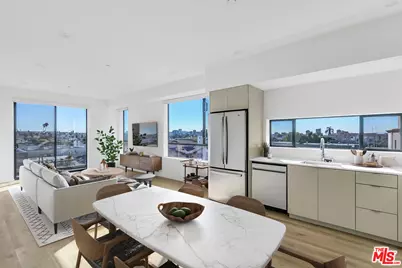 521 N Gramercy Pl #401, Los Angeles, CA 90004 - Photo 1