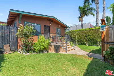 659 Vernon Ave, Venice, CA 90291 - Photo 1