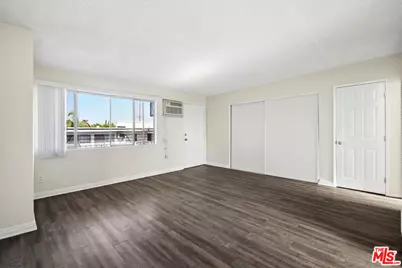 8924 Van Nuys Blvd #14, Panorama City, CA 91402 - Photo 1