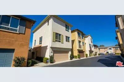 12015 Acadia Ct, Hawthorne, CA 90250 - Photo 1