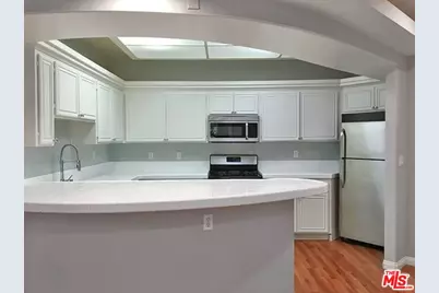 12712 Moorpark St #204, Studio City, CA 91604 - Photo 1
