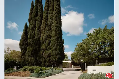 713 N Hillcrest Rd, Beverly Hills, CA 90210 - Photo 1