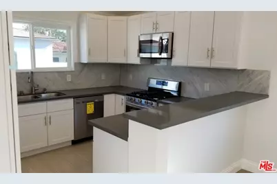 841 10th St #4, Santa Monica, CA 90403 - Photo 1