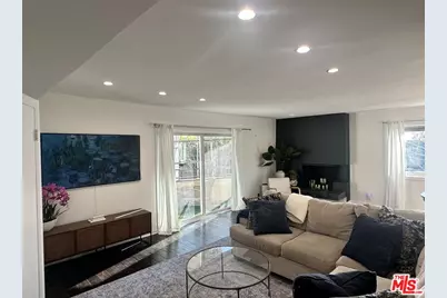 451 S Barrington Ave #202, Los Angeles, CA 90049 - Photo 1