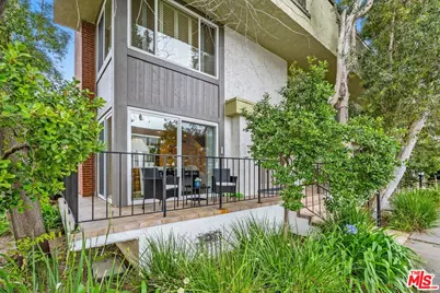 904 5th St #1, Santa Monica, CA 90403 - Photo 1