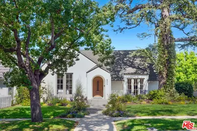 901 S Hudson Ave, Los Angeles, CA 90019 - Photo 1