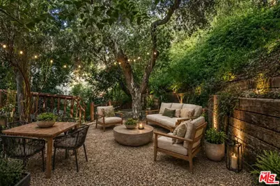 2180 Laurel Canyon Blvd, Los Angeles, CA 90046 - Photo 1
