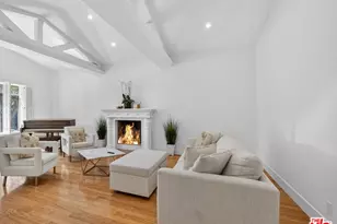 352 S Wetherly Dr, Beverly Hills, CA 90211 - Photo 1
