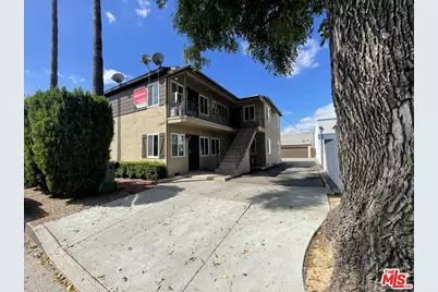 7419 Woodley Ave #1, Van Nuys, CA 91406 - Photo 1