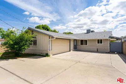25056 Wiley Canyon Rd, Newhall, CA 91321 - Photo 1