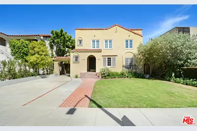 942 N Croft Ave, Los Angeles, CA 90069 - Photo 1