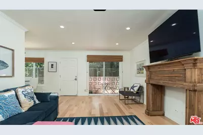 1024 5th St #3, Santa Monica, CA 90403 - Photo 1