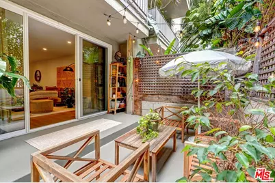 874 Hammond St #1, West Hollywood, CA 90069 - Photo 1